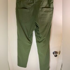 Classic Olive Men's Chinos Lululemon